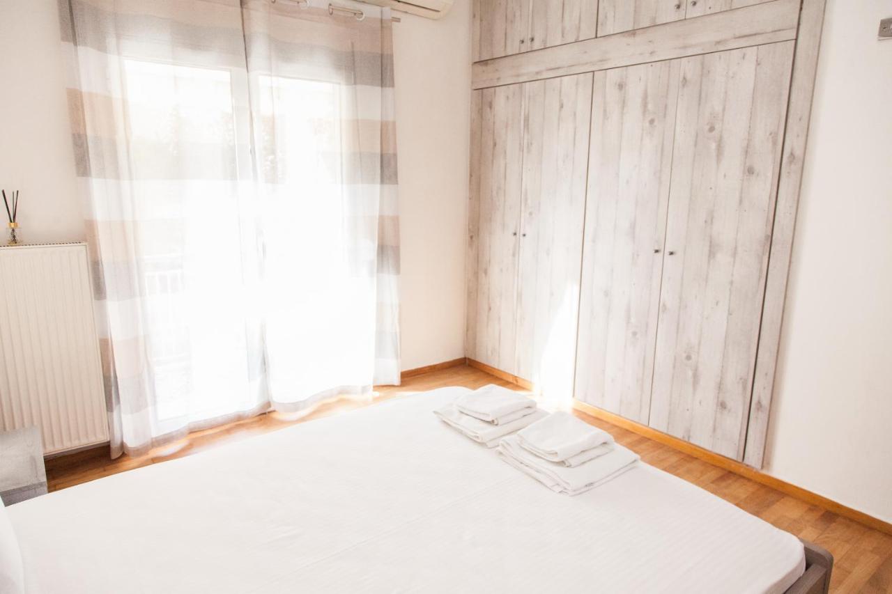 Cozy Apartment Near Stavros Niarchos Park Athens Exterior photo