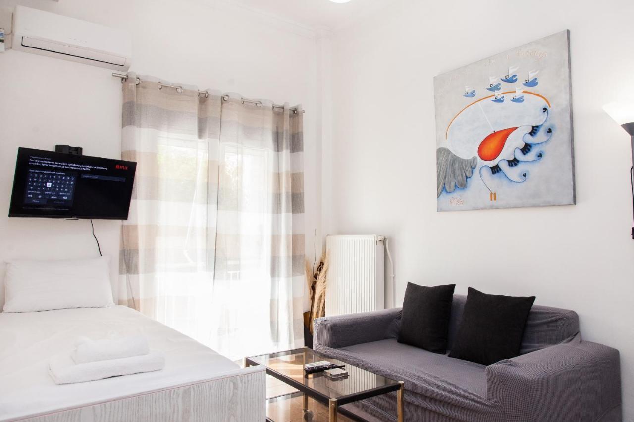 Cozy Apartment Near Stavros Niarchos Park Athens Exterior photo