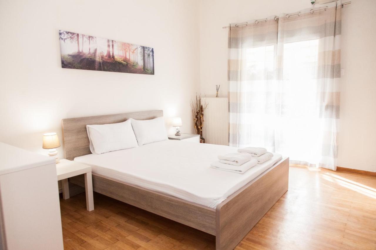 Cozy Apartment Near Stavros Niarchos Park Athens Exterior photo