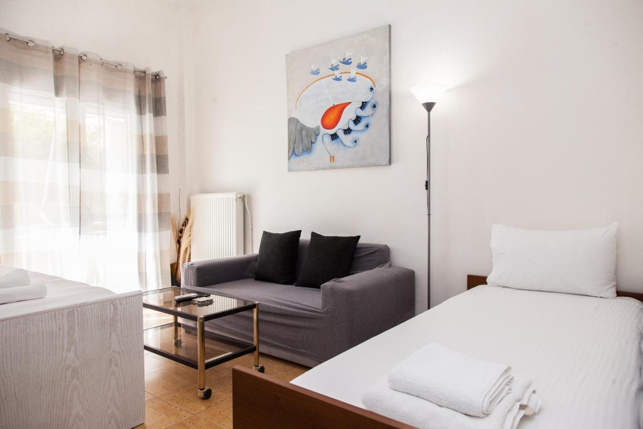 Cozy Apartment Near Stavros Niarchos Park Athens Exterior photo